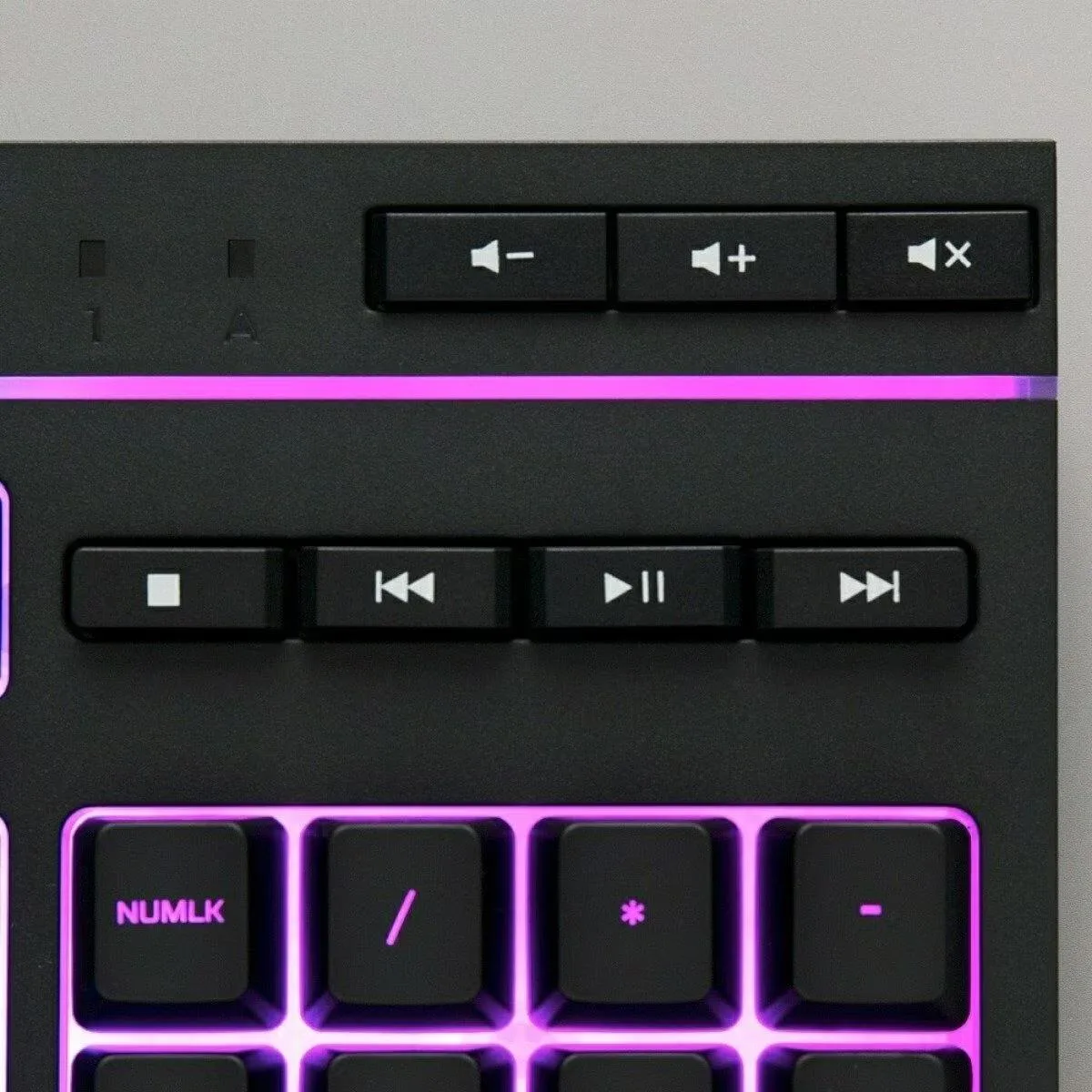 Teclado c/Cable HyperX Alloy Core RGB LA Negro — foto 3